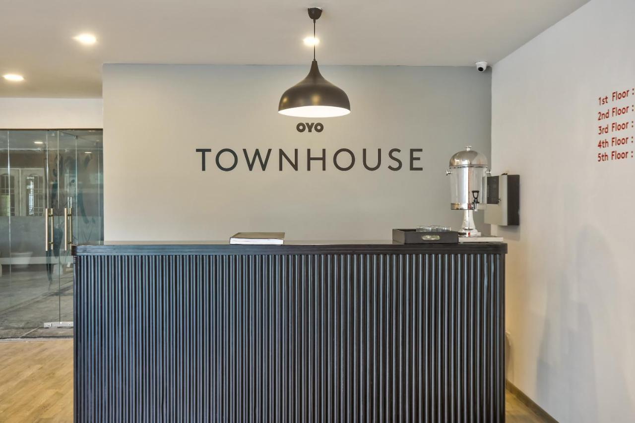 ホテル Oyo Townhouse 156 Maraimalai Nagar チェンナイ エクステリア 写真