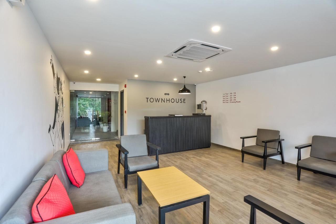 ホテル Oyo Townhouse 156 Maraimalai Nagar チェンナイ エクステリア 写真