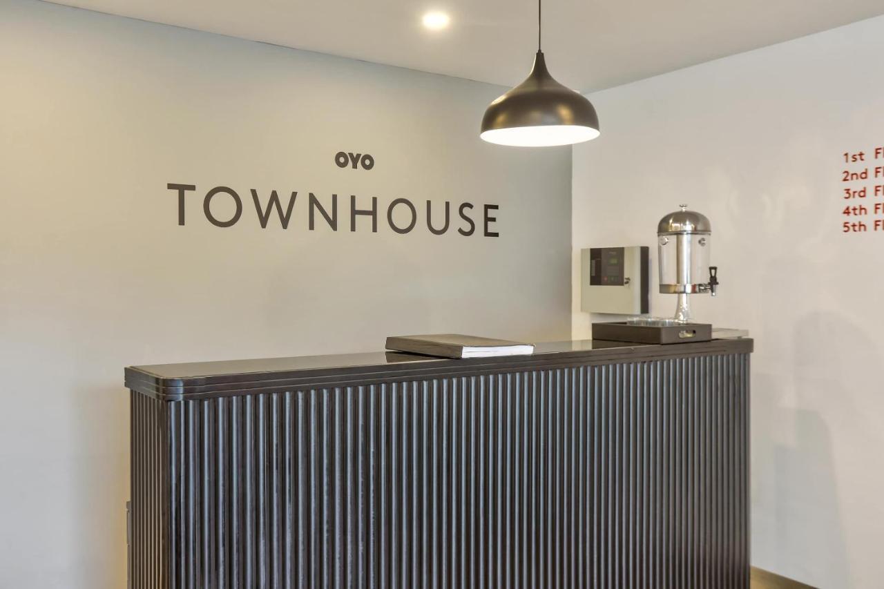 ホテル Oyo Townhouse 156 Maraimalai Nagar チェンナイ エクステリア 写真